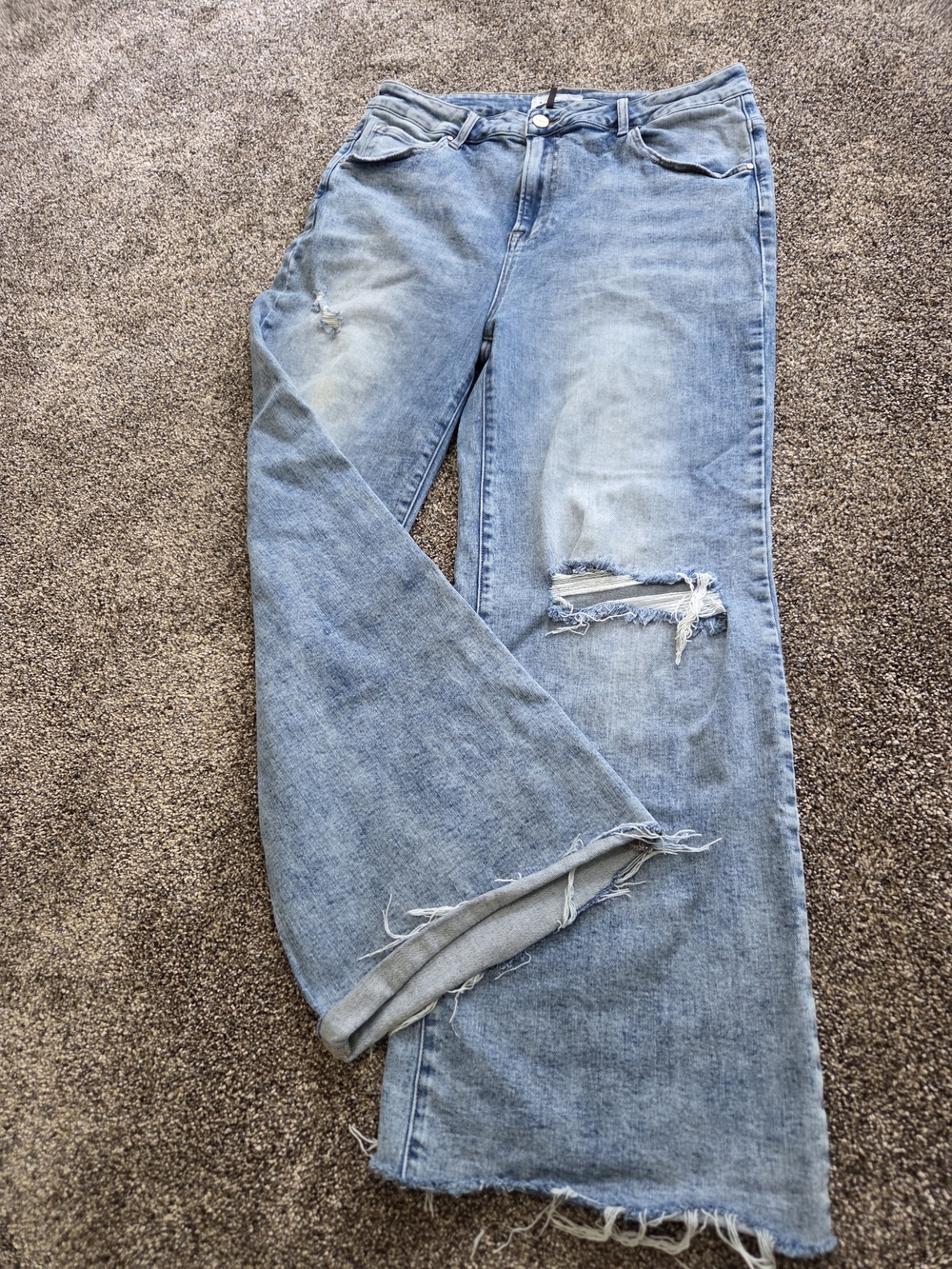 Light Wash Distressed Wide-Leg Women's Jeans